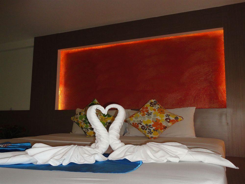 La Moon At Phuket - Sha Extra Plus מראה חיצוני תמונה