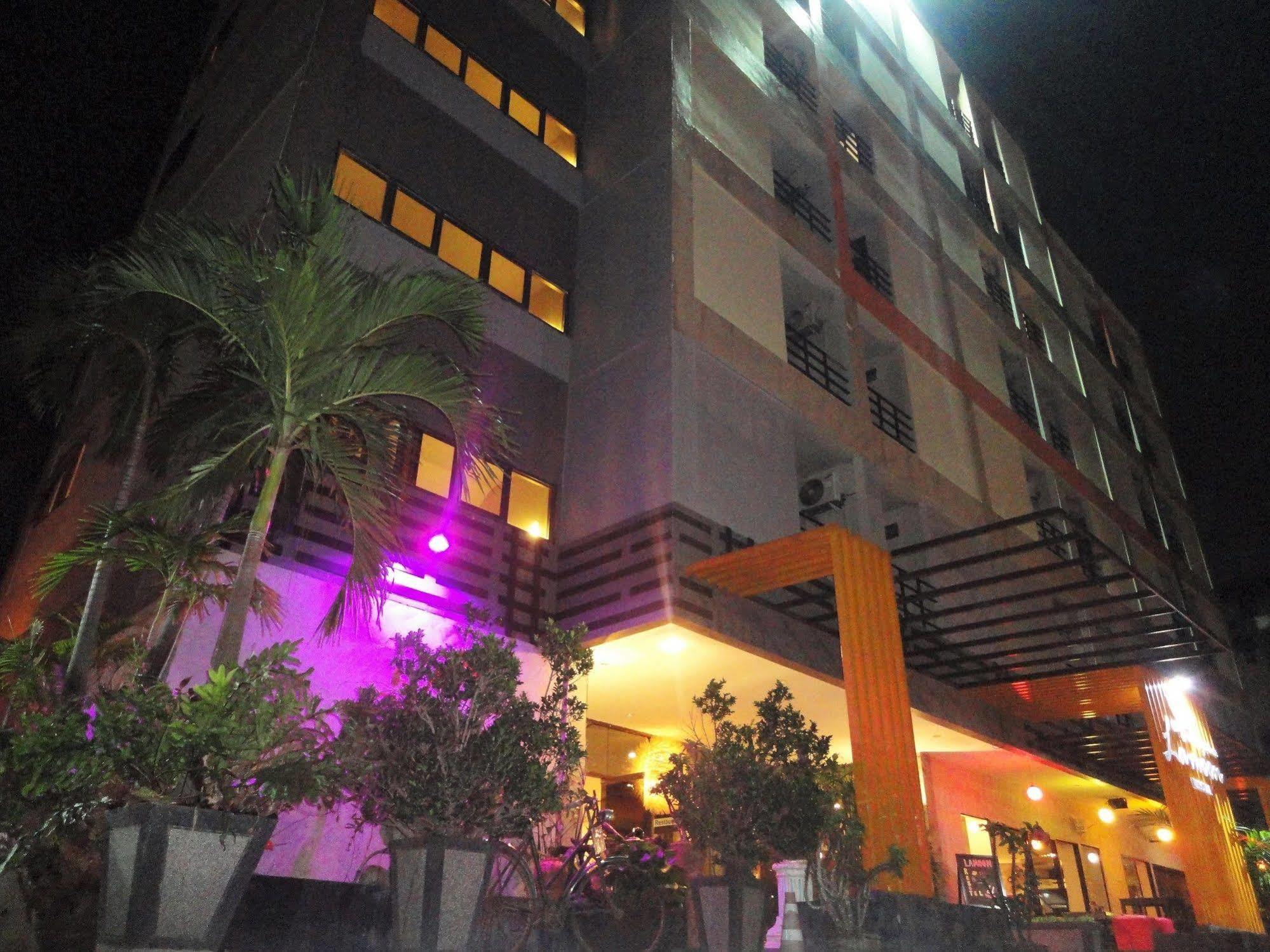 La Moon At Phuket - Sha Extra Plus מראה חיצוני תמונה